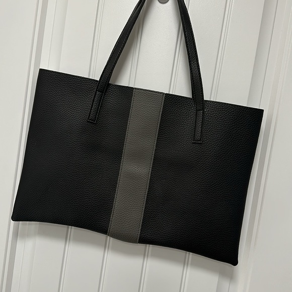 Vince Camuto Luck Women's Black Pebbled Vegan Leather Tote Bag Size Large - Picture 4 of 5